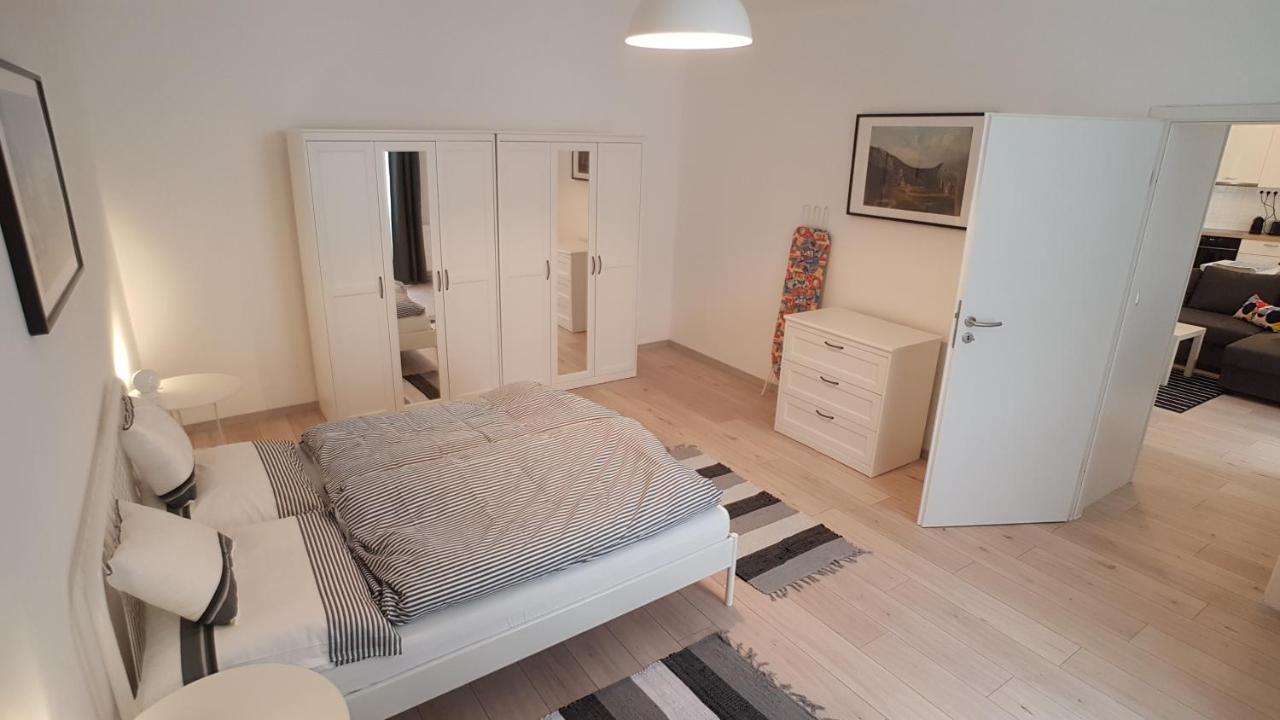 Piacsek Apartmanház Pécs Kültér fotó