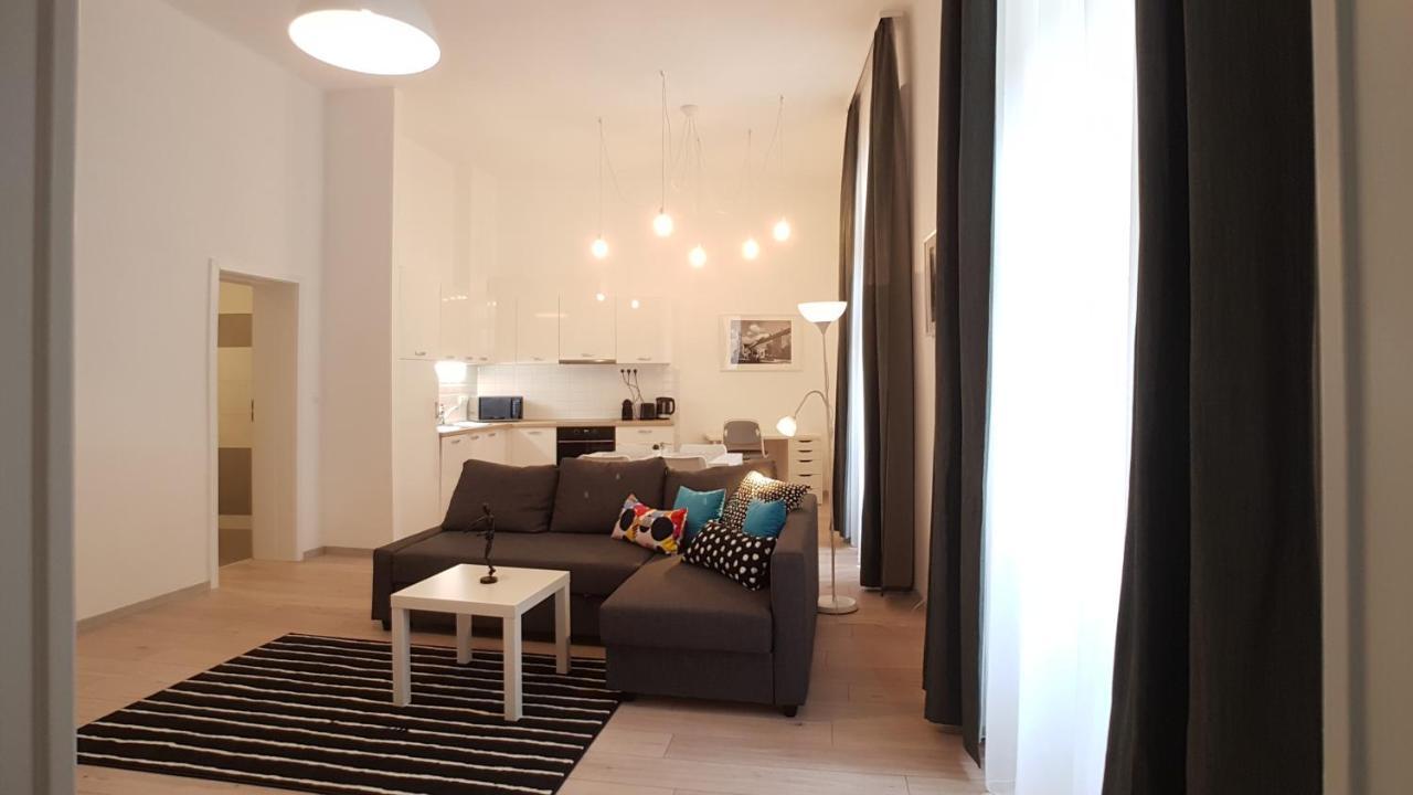 Piacsek Apartmanház Pécs Kültér fotó