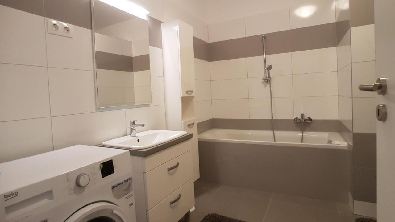 Piacsek Apartmanház Pécs Kültér fotó